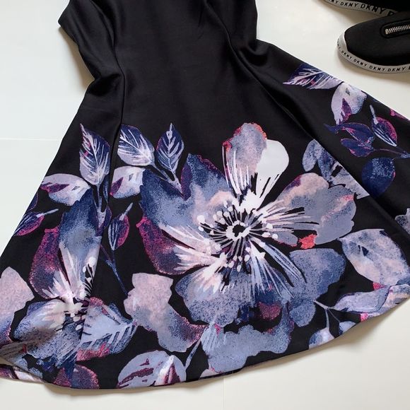 DKNY Floral Scuba Fit & Flare Dress Size 4 - Picture 3 of 7